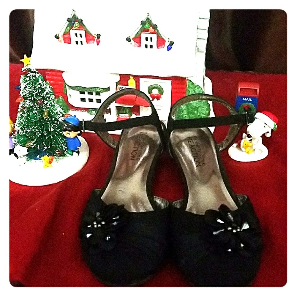Girls shoes